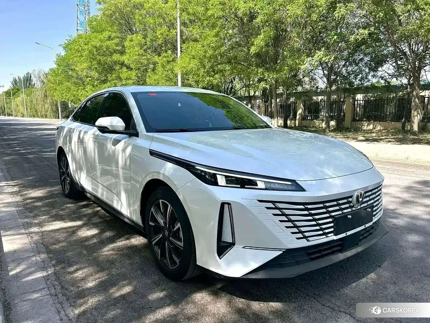 Chang'an Yidong 2024 Белый из Китая, фото 3