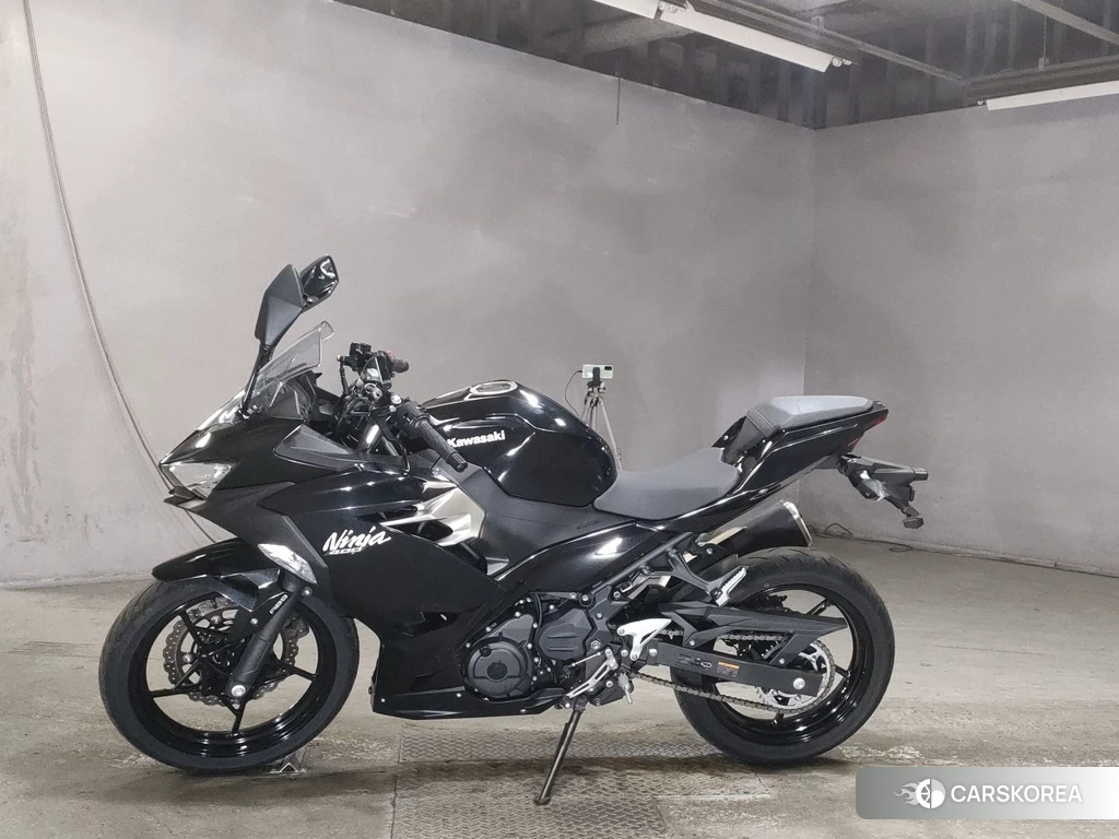Проданный Kawasaki NINJA 400 2021 из Японии, фото 2