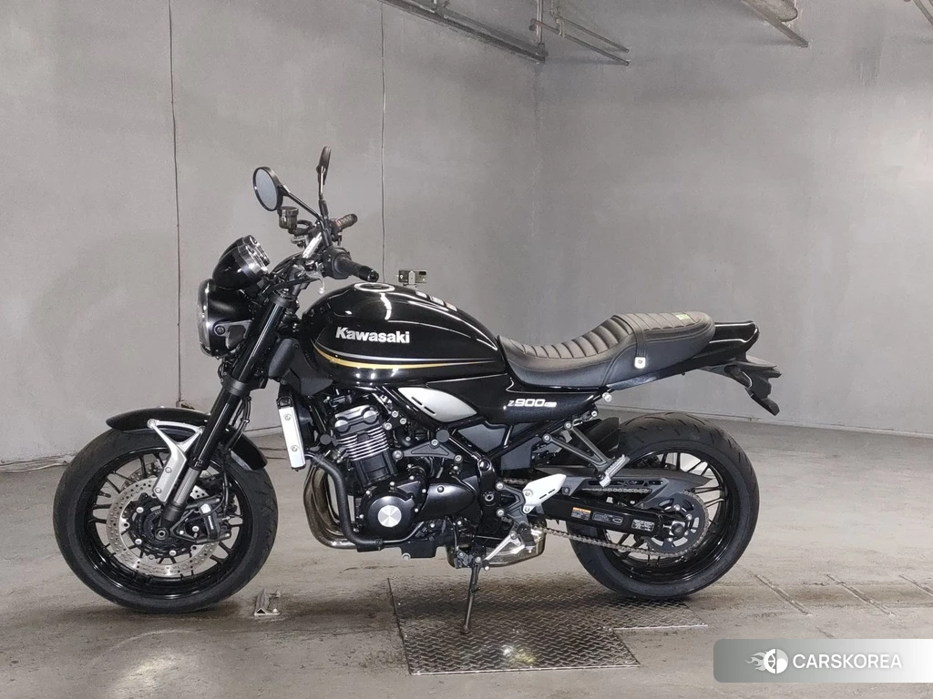 Проданный Kawasaki Z900RS 2019 из Японии, фото 2