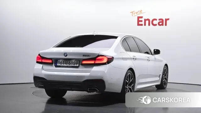 BMW 5 Series (G30) id 3555549 из Кореи 12