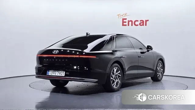 Hyundai Grandeur (GN7) id 3477706 из Кореи 12