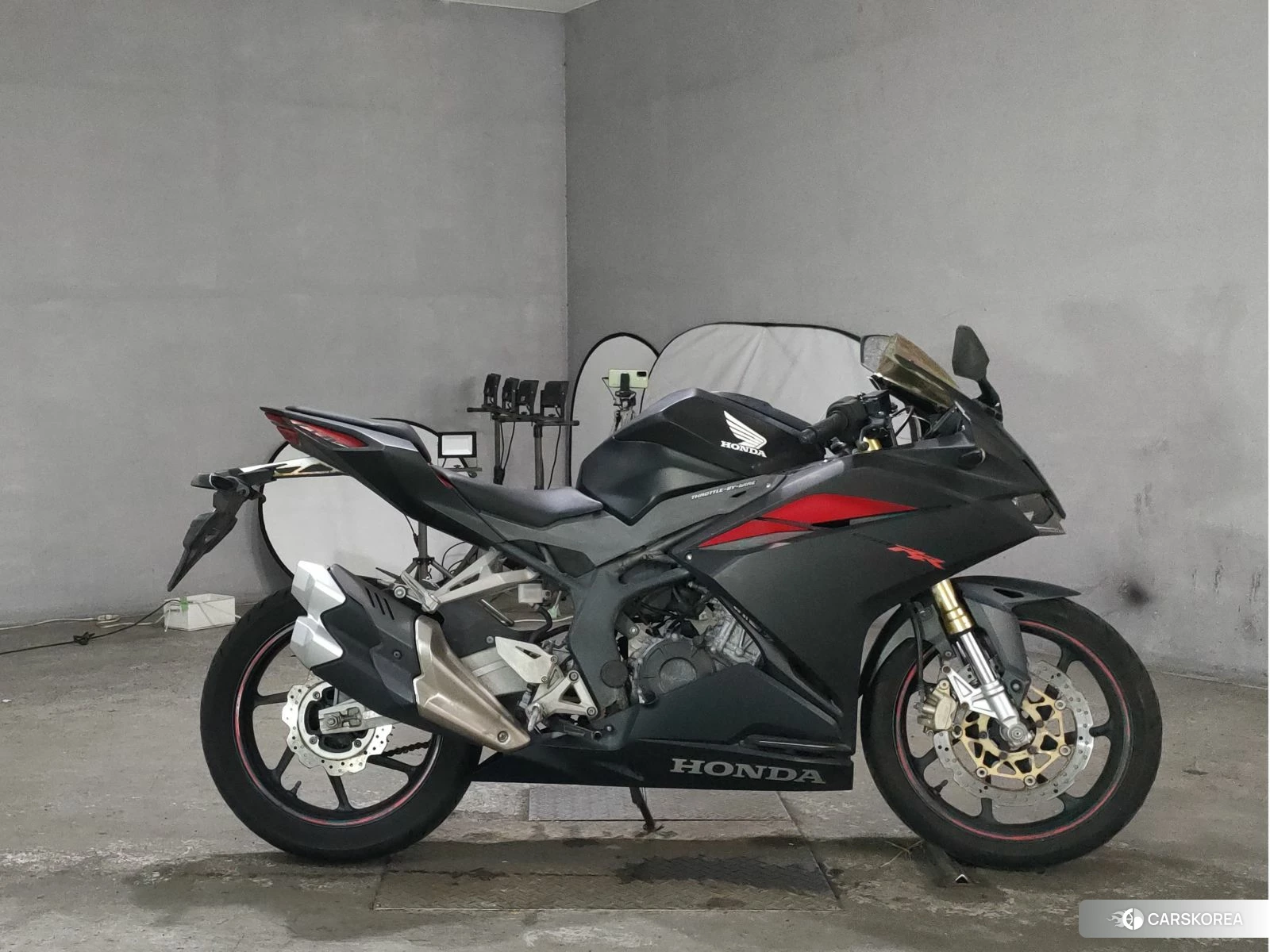 Проданный Honda CBR250RR id 3947145 из Японии, фото 3