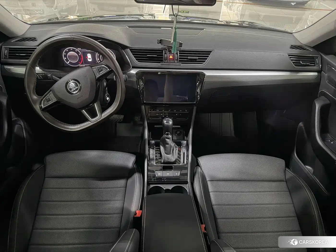 Skoda Superb 2025 Черный из Китая, фото 2