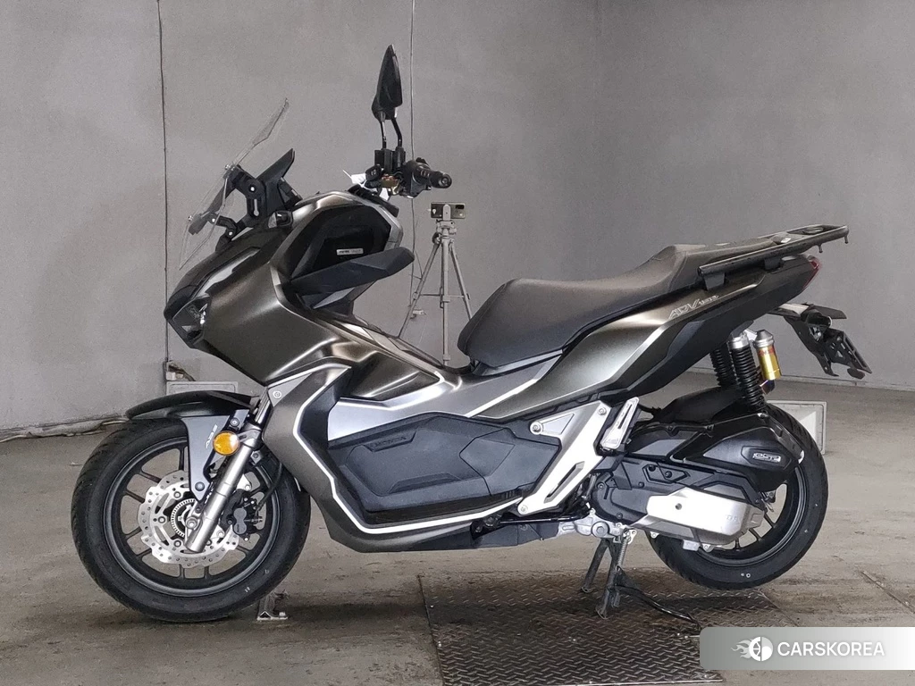 Проданный Honda ADV150 2019 из Японии
