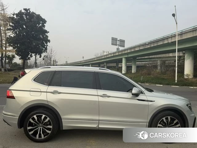 Volkswagen Tiguan L id 4260162 из Китая 8