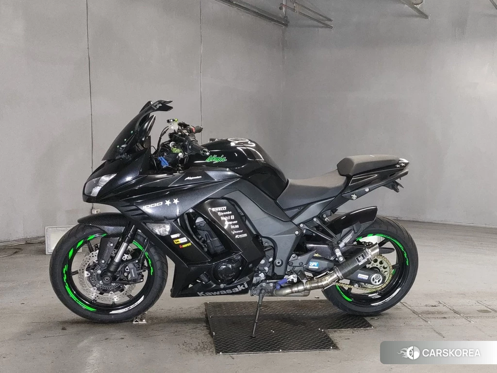 Проданный Kawasaki NINJA 1000 2015 из Японии