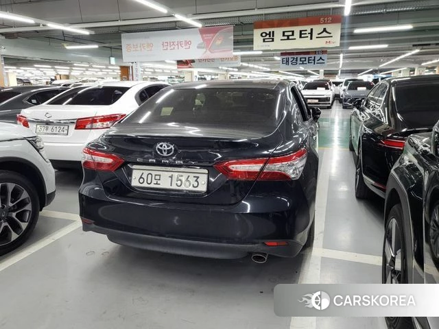 Toyota Camry (XV70) 2019 Серый из Кореи, фото 2