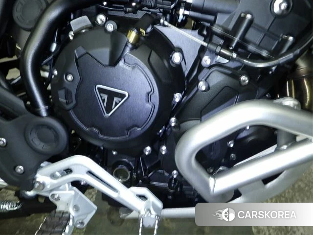 Engine photo