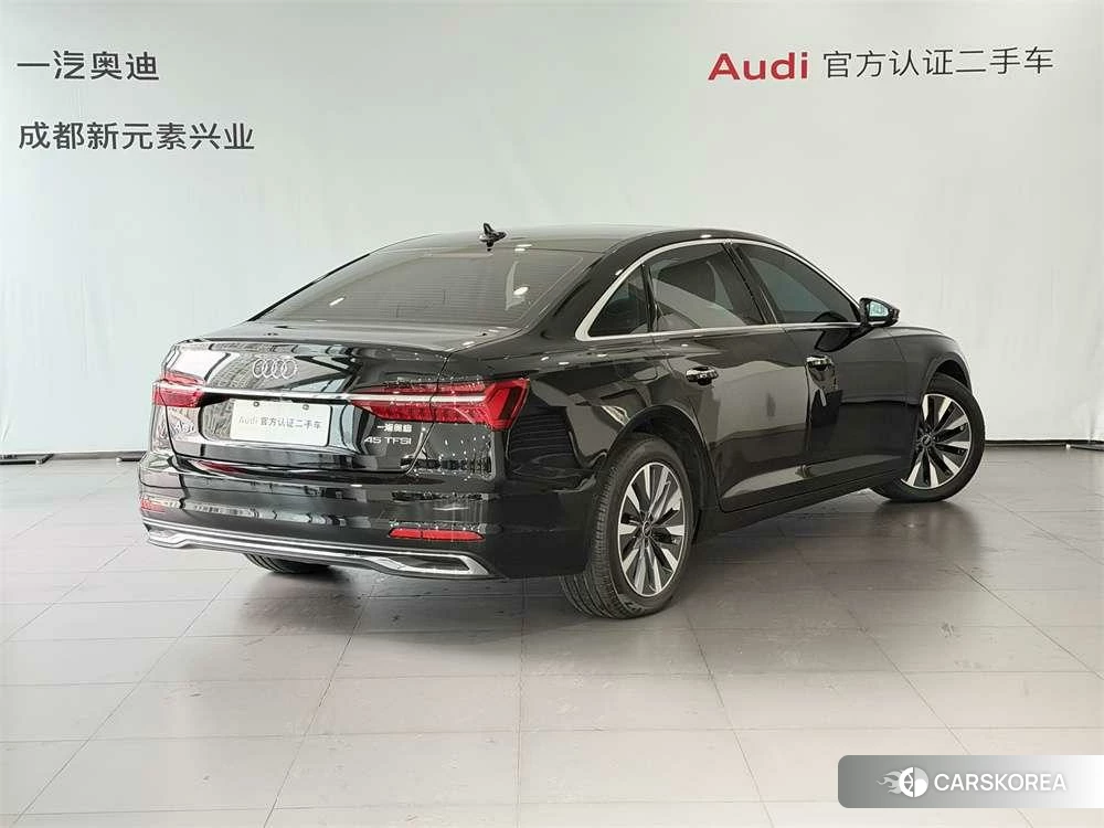Audi A6L 2023 Черный из Китая, фото 5