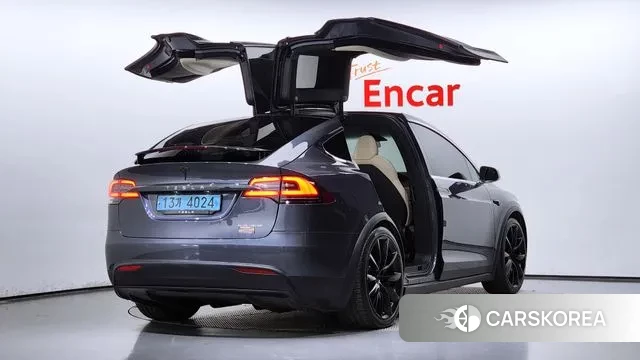 Tesla Model X id 3187228 из Кореи 12