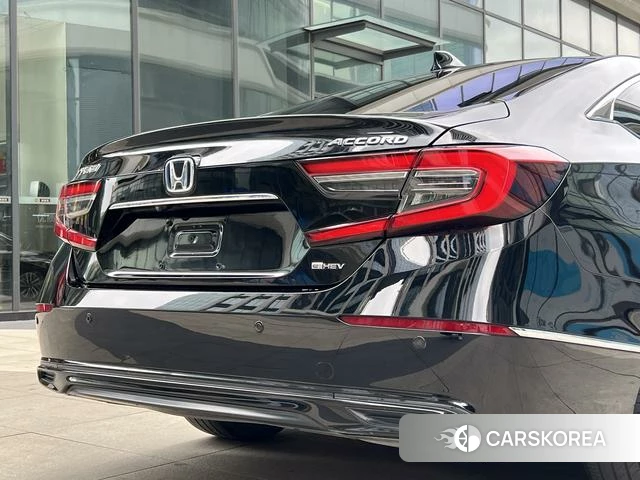 Honda Accord id 4314799 из Китая 12