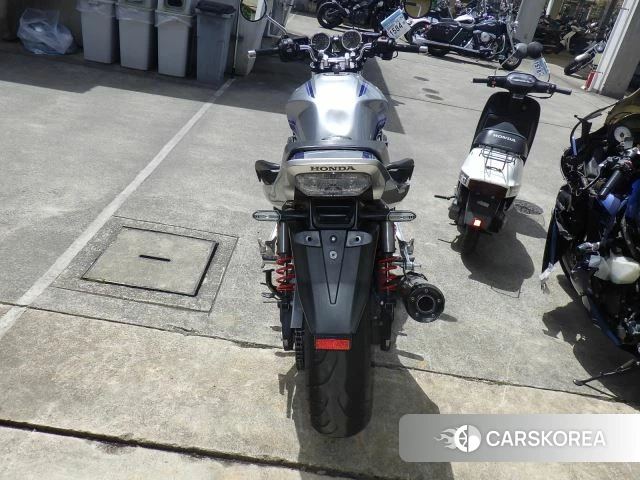 Honda CB1300SF id 4184707 из Японии 12