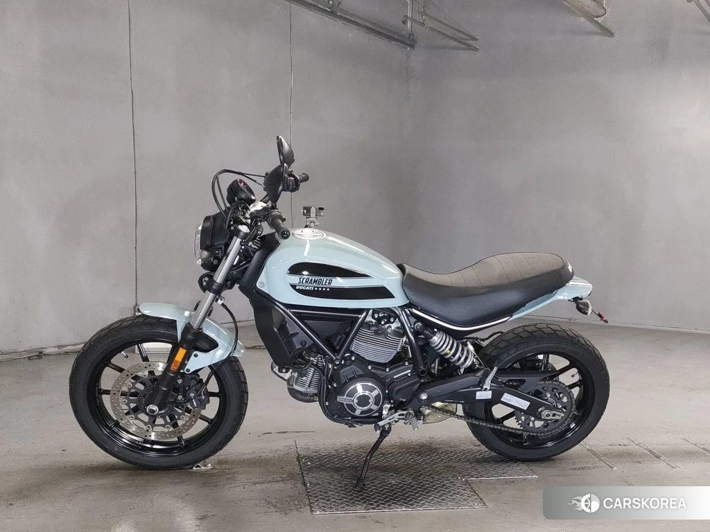 Проданный Ducati SCRAMBLER SIXTY2 2017 из Японии