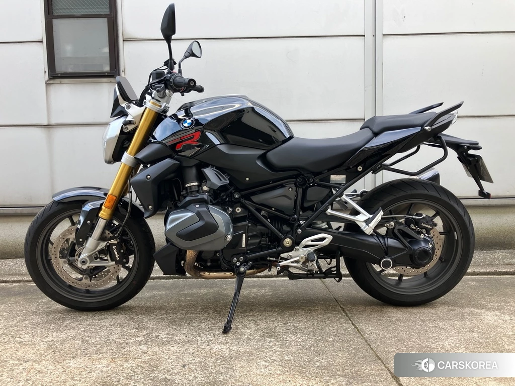 Проданный BMW R1250R 2022 из Японии