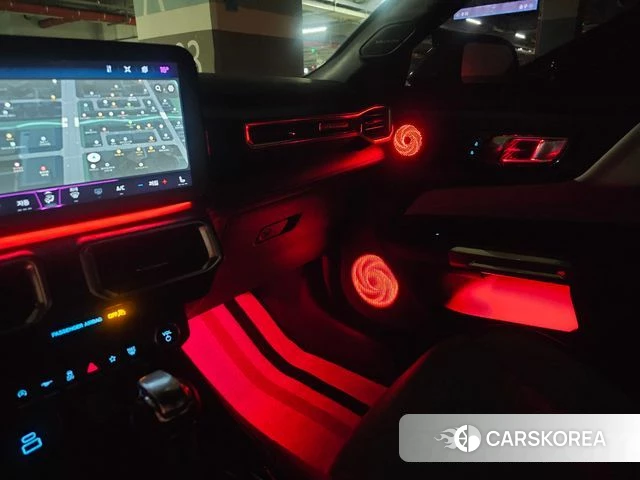 Ford Mustang 7th Generation 2024 Белый из Кореи, фото 2