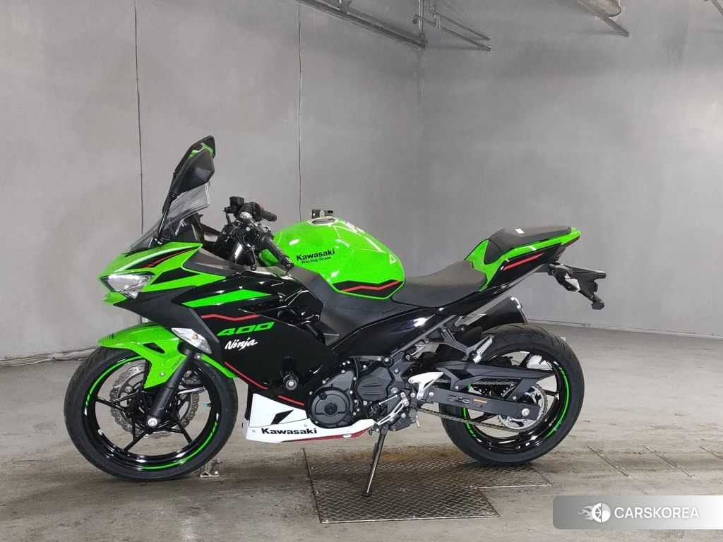 Проданный Kawasaki NINJA 400 2021 из Японии