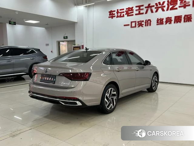 Volkswagen Sagitar 2023 Шампань из Китая, фото 2