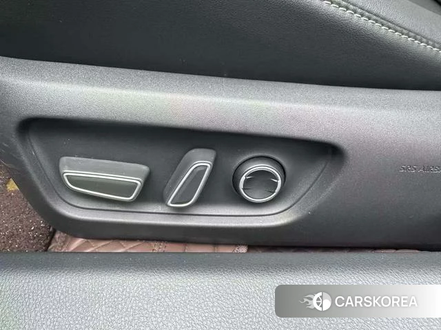 Toyota Camry 2024 Другой из Китая, фото 2