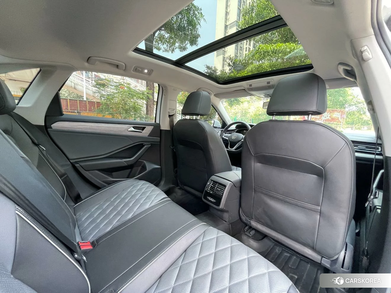 Volkswagen Sagitar id 4419088 из Китая 12