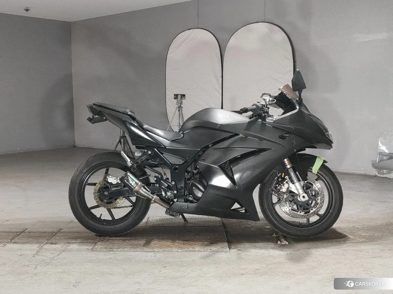 Kawasaki NINJA 250R 2011 из Японии, фото 2