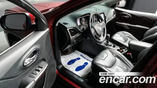 Jeep Cherokee (KL) id 2558907 из Кореи 12