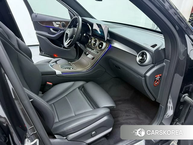 Mercedes-Benz GLC 2022 Темно-серый из Китая, фото 2
