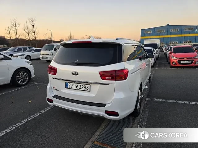 Kia The New Carnival id 3451572 из Кореи 12