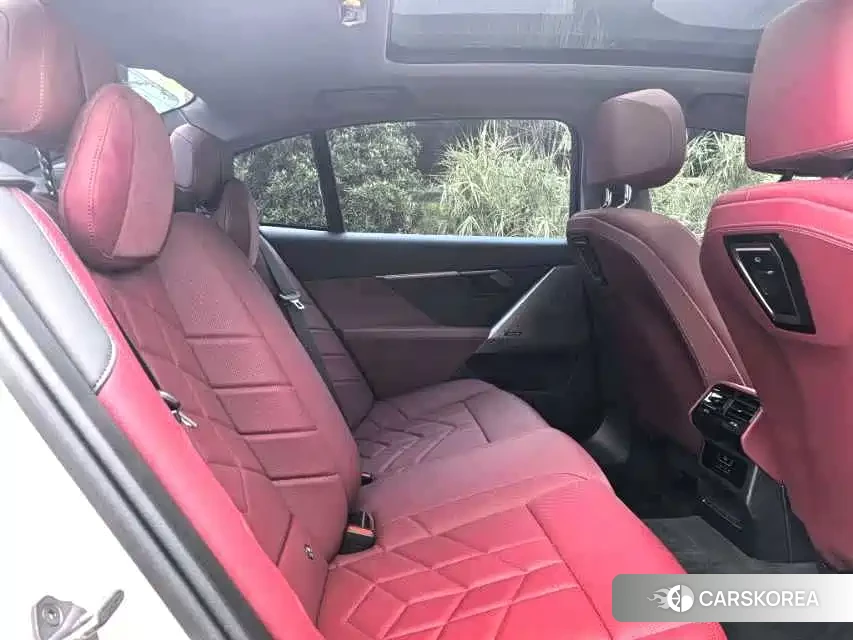 BMW 5 series 2024 Белый из Китая, фото 2