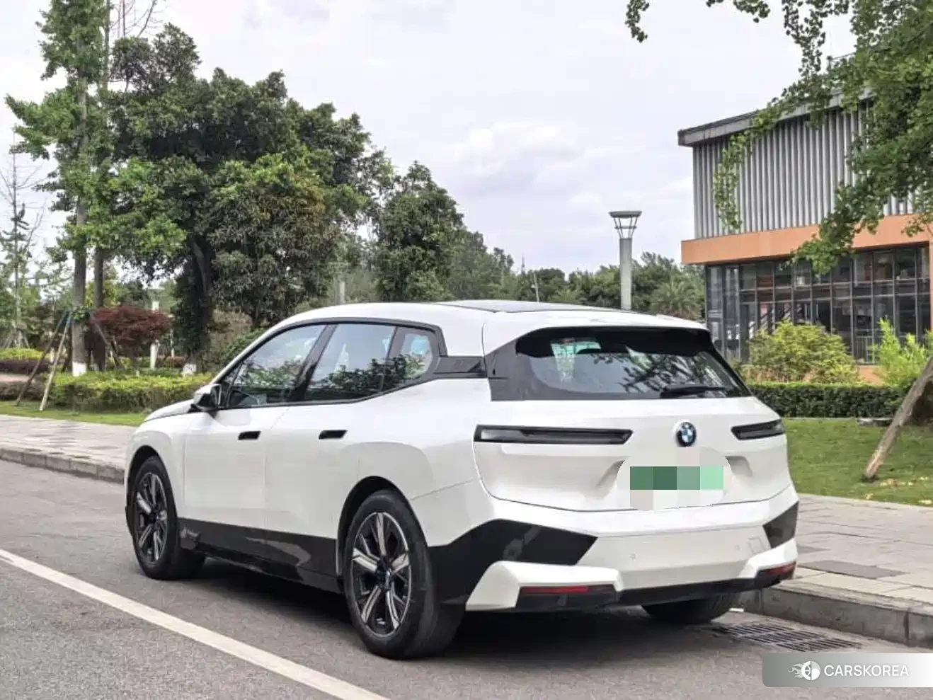 BMW iX 2022 Белый из Китая, фото 4