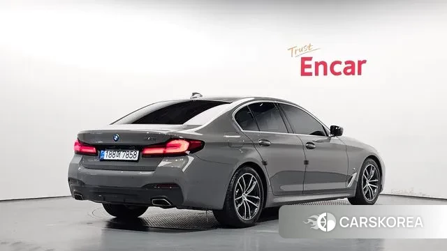 BMW 5 Series (G30) id 3324053 из Кореи 12