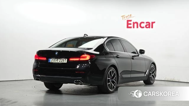 BMW 5 Series (G30) id 3852355 из Кореи 12