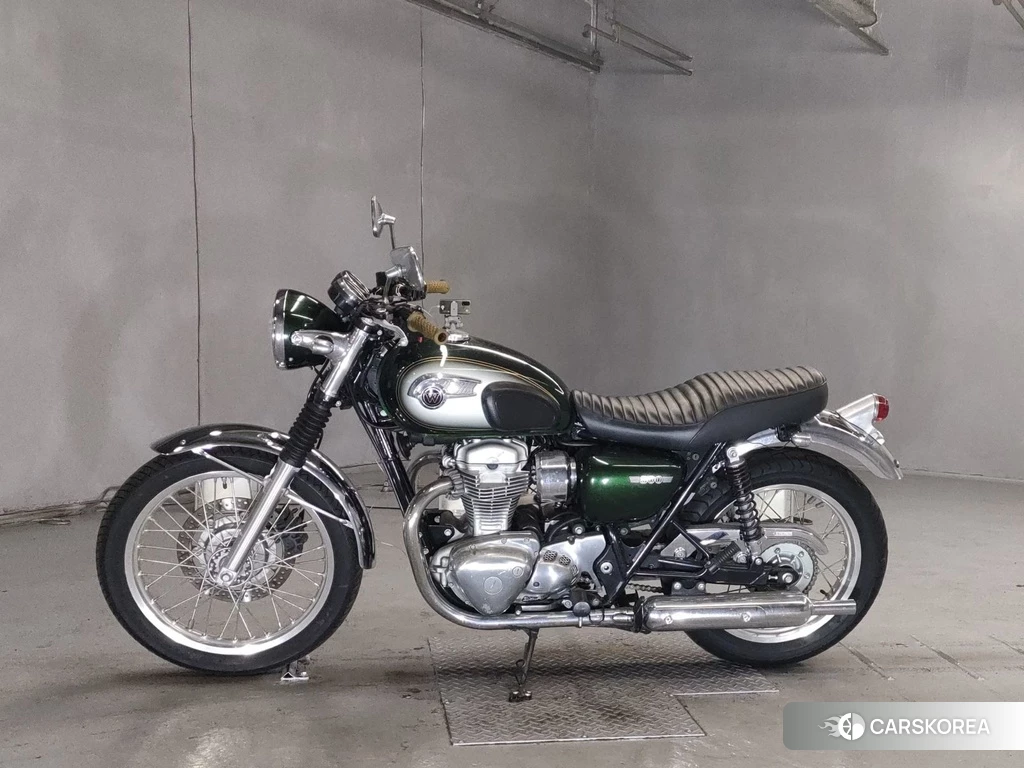 Проданный Kawasaki W800 2011 из Японии, фото 2