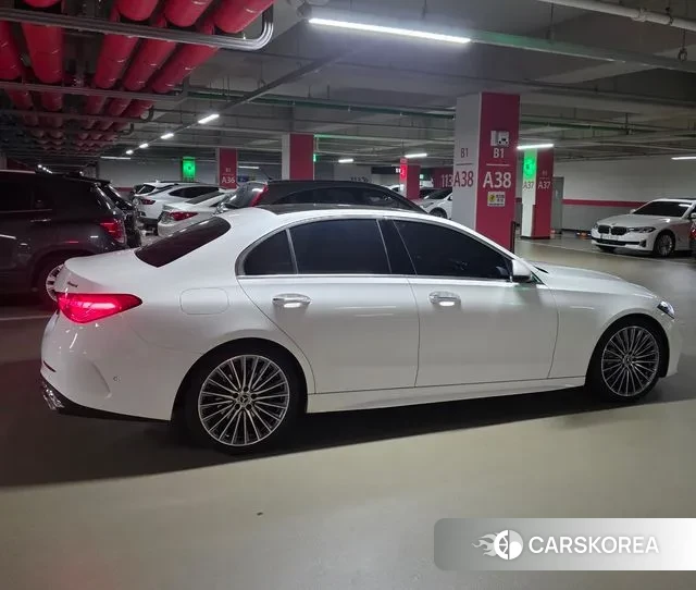 Mercedes-Benz C-Class W206 2023 Белый из Кореи, фото 3