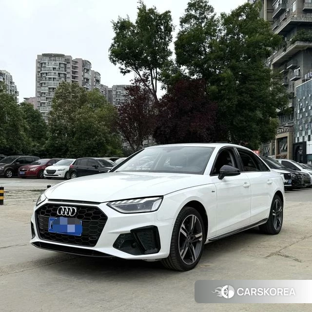Audi A4L 2022 Белый из Китая, фото 2