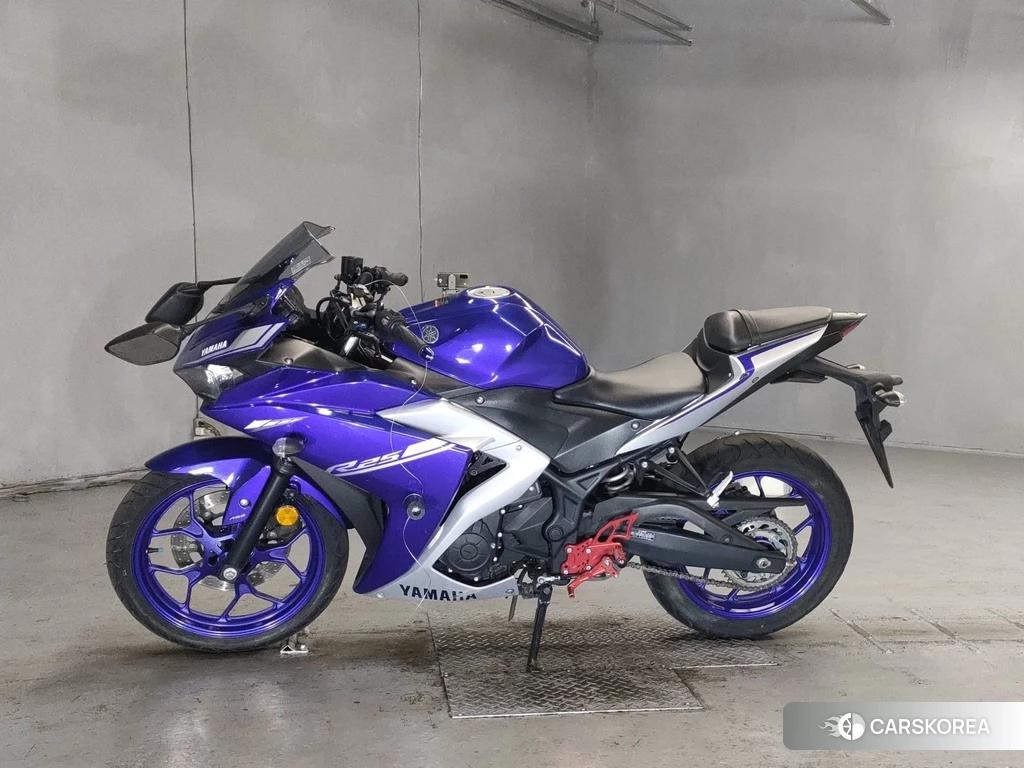 Проданный Yamaha YZF-R25 2016 из Японии