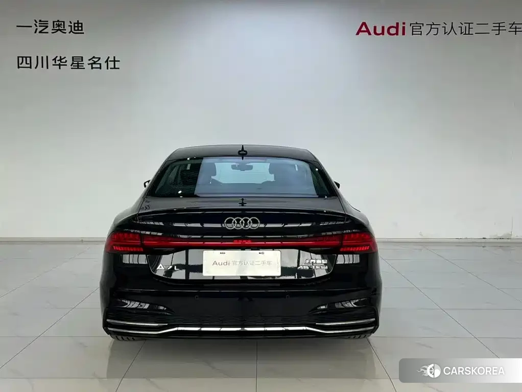 Audi A7L id 4599699 из Китая 12