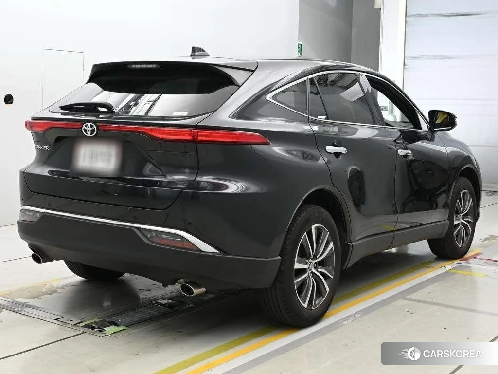 Toyota Harrier 2023 из Японии, фото 2