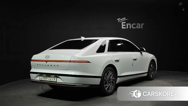 Hyundai Grandeur (GN7) id 4602055 из Кореи 12