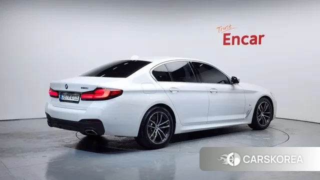 BMW 5 Series (G30) id 3640088 из Кореи 12