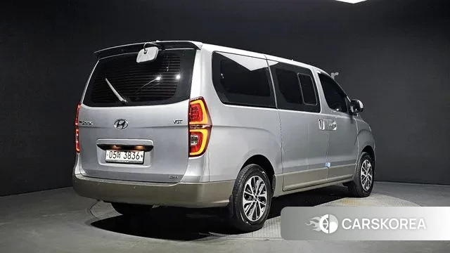 Hyundai The New Grand Starex id 2981811 из Кореи 12