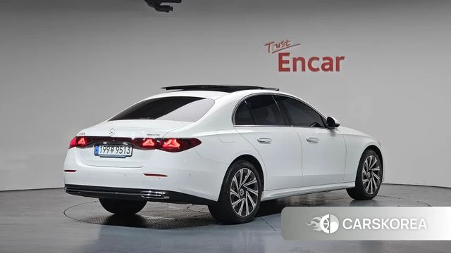 Mercedes-Benz E-Class W214 id 3963579 из Кореи 12