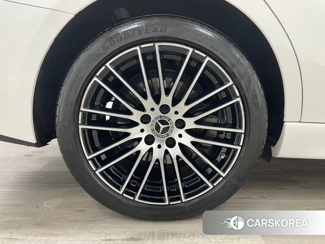 Mercedes-Benz Class C id 4277861 из Китая 12