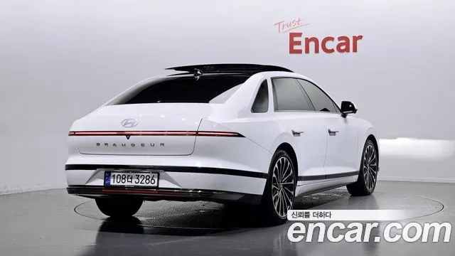 Hyundai Grandeur Hybrid (GN7) id 2862724 из Кореи 12