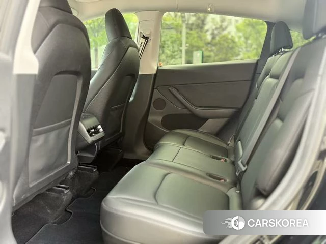 Tesla Model Y 2023 Фиолетовый из Китая, фото 2