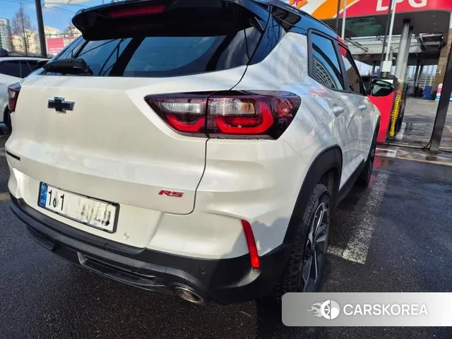 Chevrolet (GM Daewoo) The New Trail Blazer 2024 Белый двухцветный из Кореи, фото 2