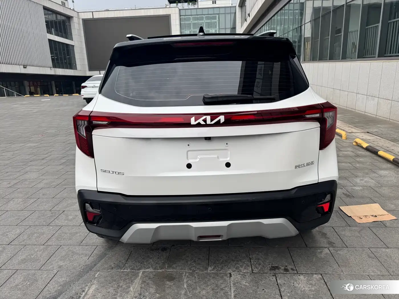 Kia Seltos 2023 Белый из Китая, фото 2