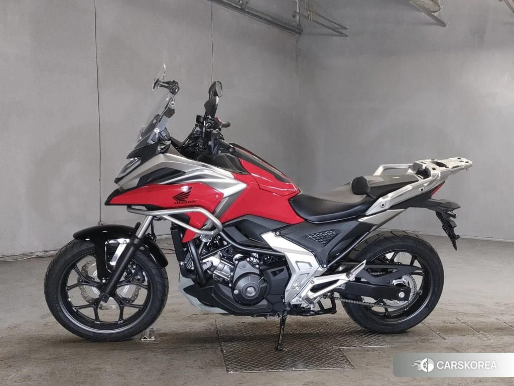 Проданный Honda NC750X DCT 2021 из Японии, фото 2