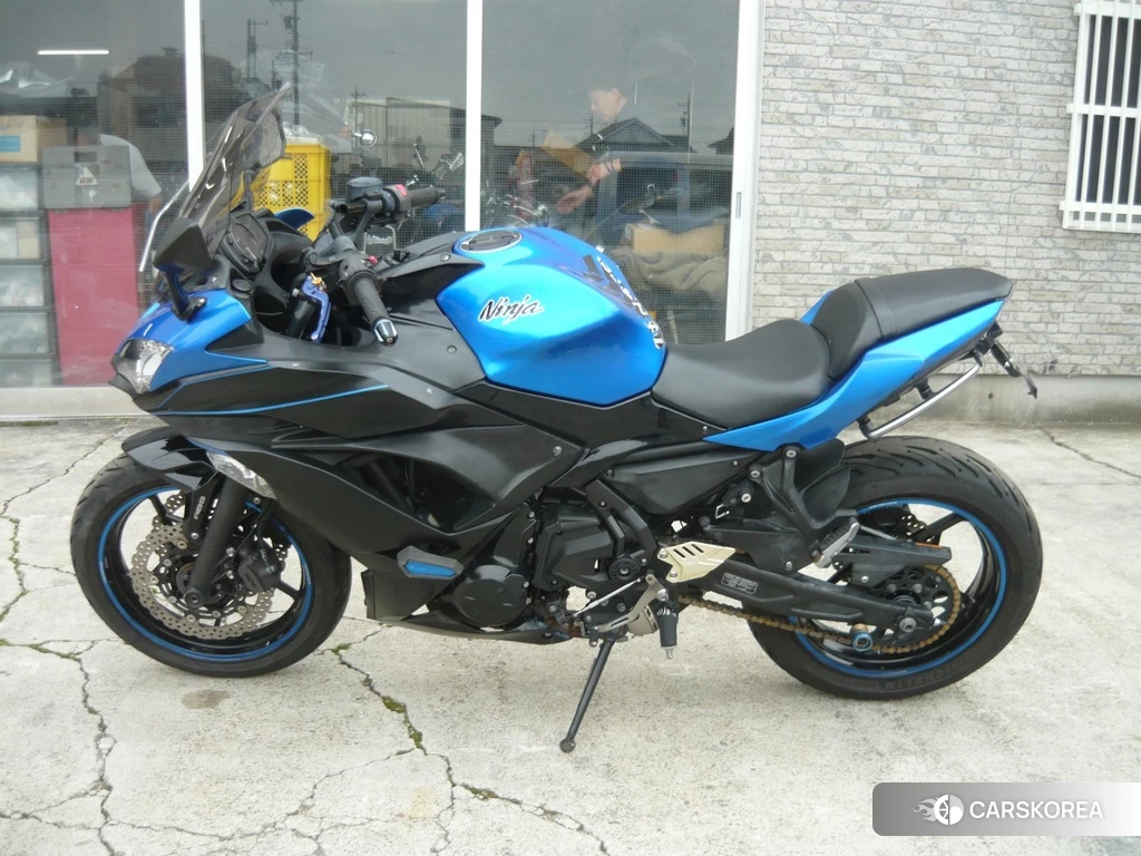 Проданный Kawasaki NINJA 650 ABS 2019 из Японии, фото 2