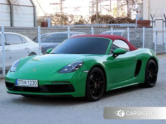 Porsche 718 Boxster 2023 Зеленый из Кореи, фото 2