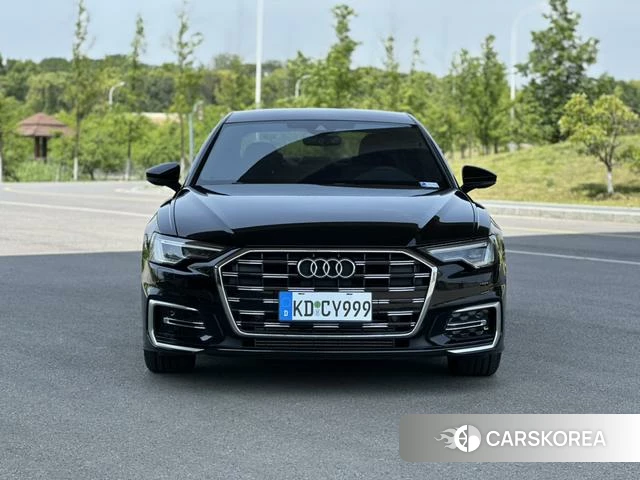 Audi A6L id 4307472 из Китая 10